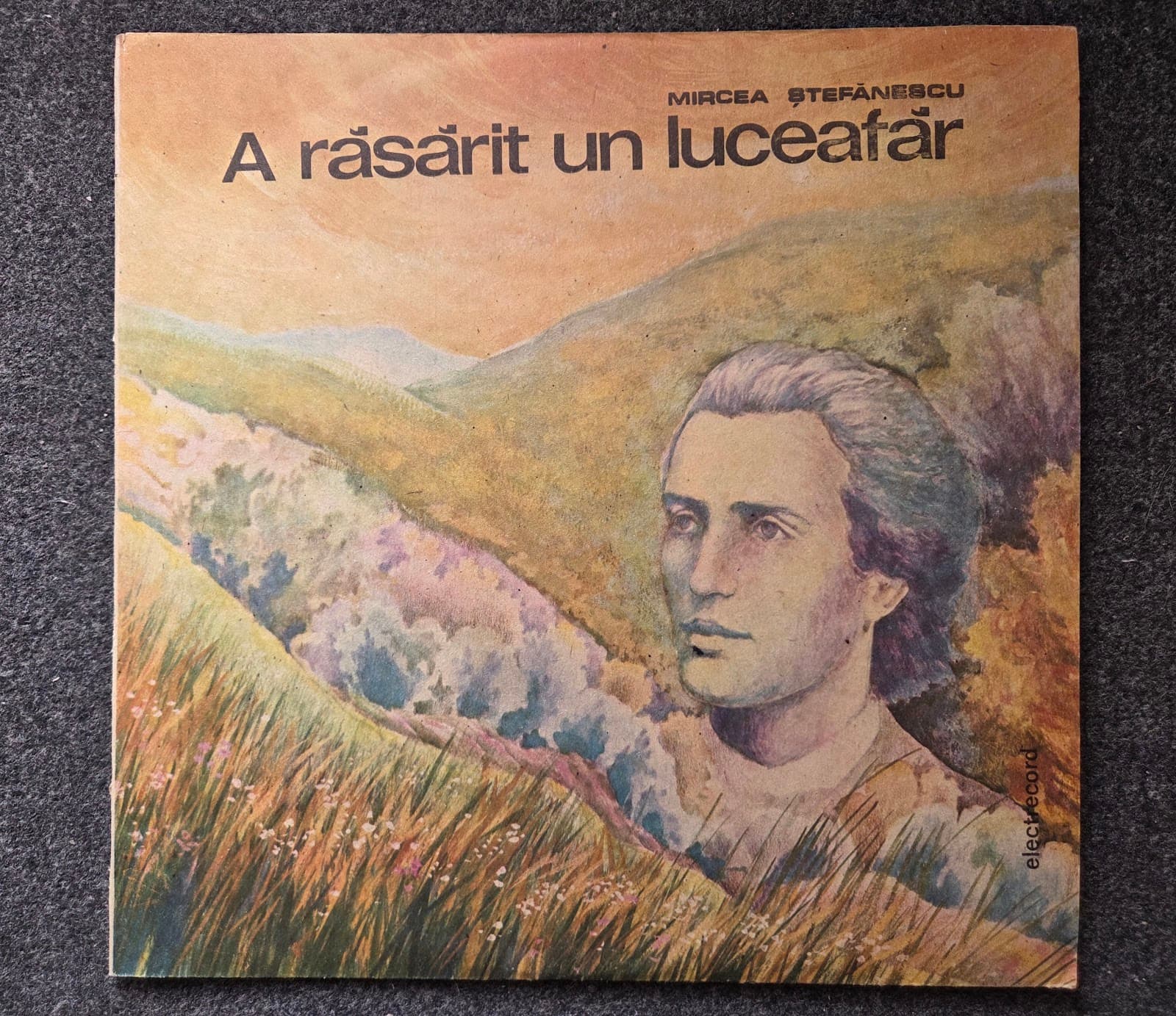 A RASARIT UN LUCEAFAR