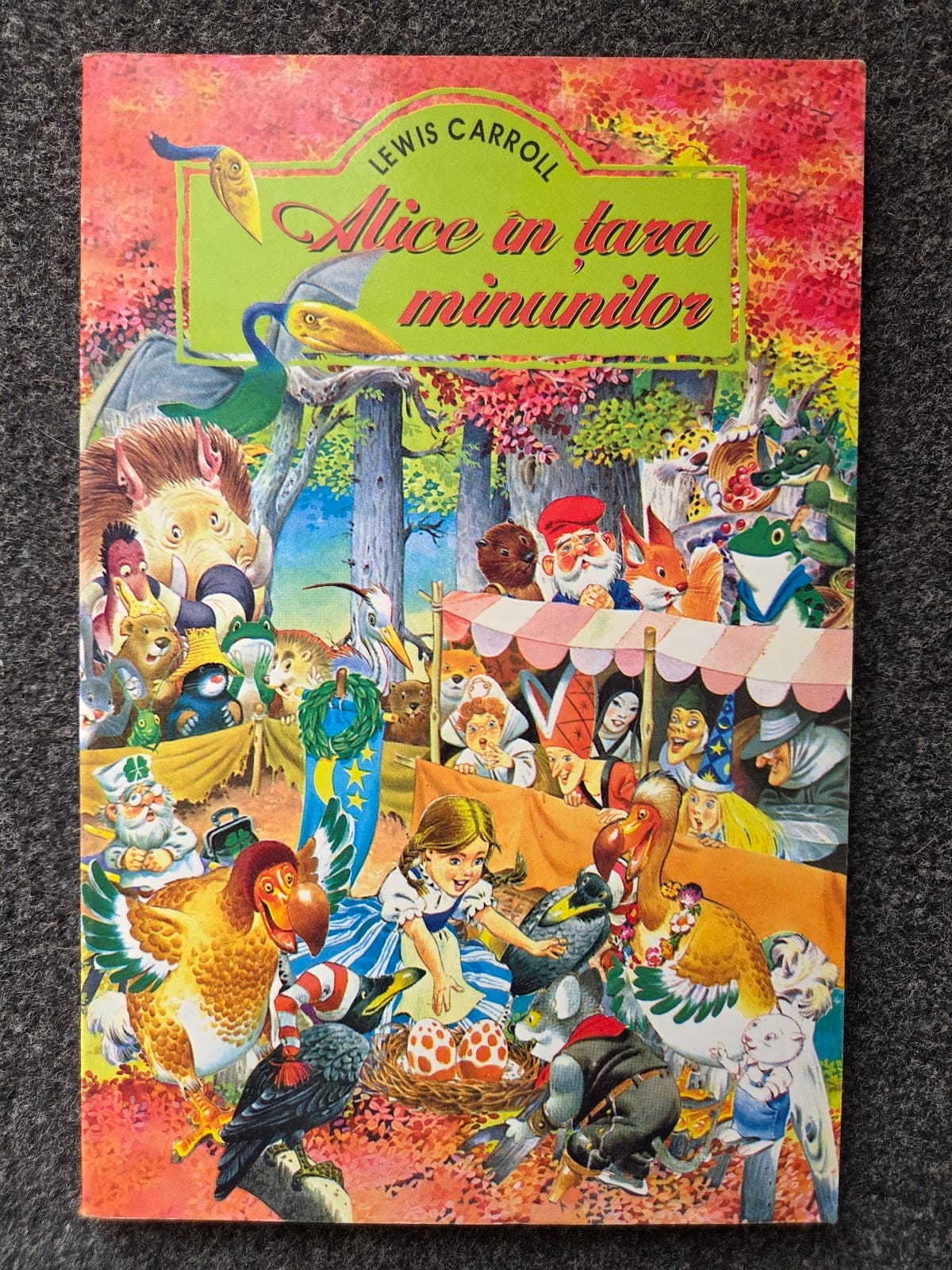 ALICE IN TARA MINUNILOR (ed. Regis)