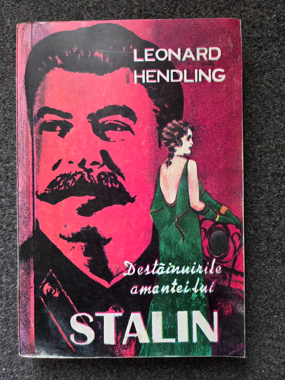DESTAINUIRILE AMANTEI LUI STALIN